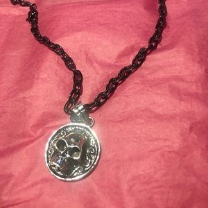 28” skull necklace. Never worn.